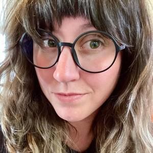 Meet your Posher, Jade